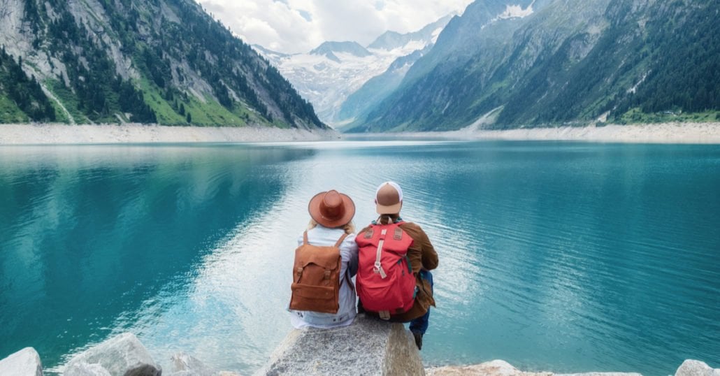 couple traveling