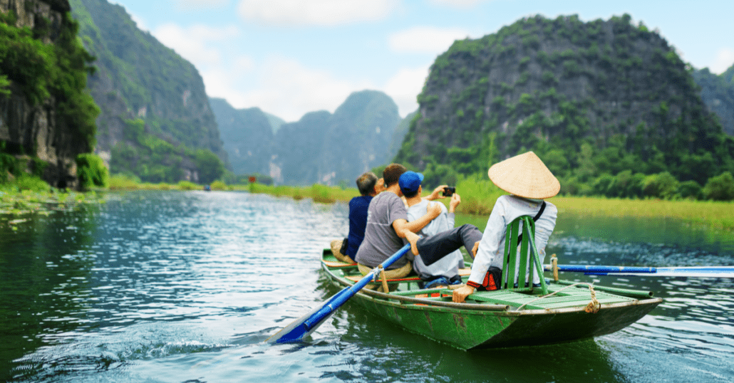 best friend vacation in vietnam