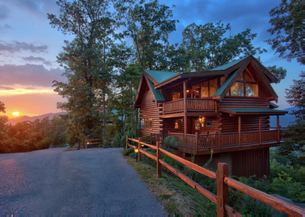 cabin in Tennessee with a view