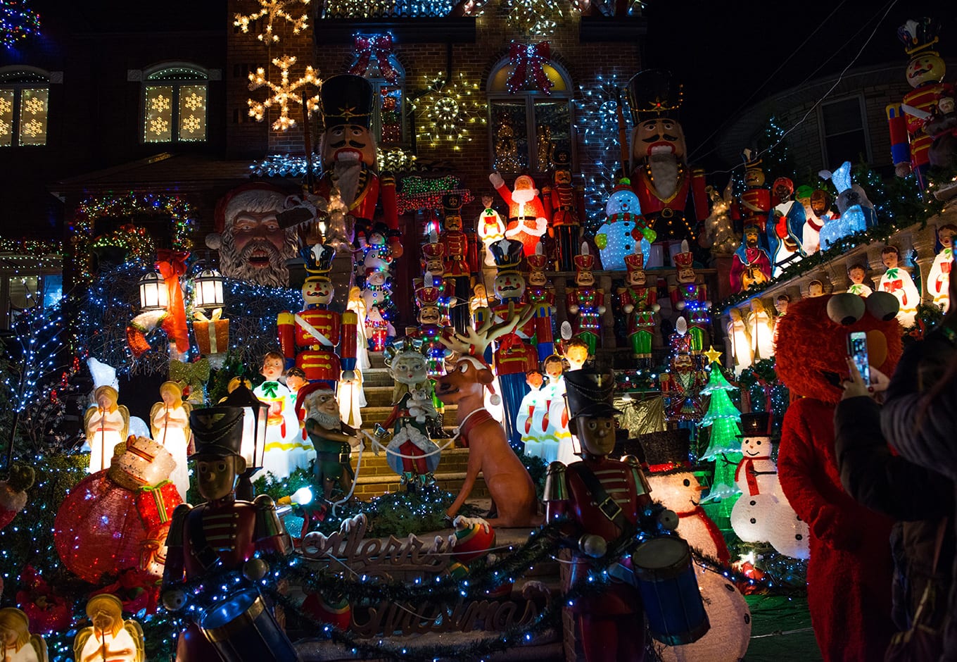 Dyker Heights Christmas Lights 2020-2021