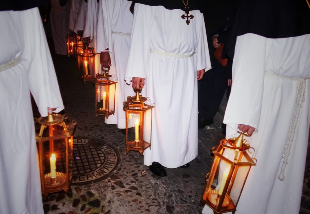Procession of the Penitent Knights of Christ the Redeemer, which takes place in the middle of the night on Holy Wednesday through the streets of Toledo.