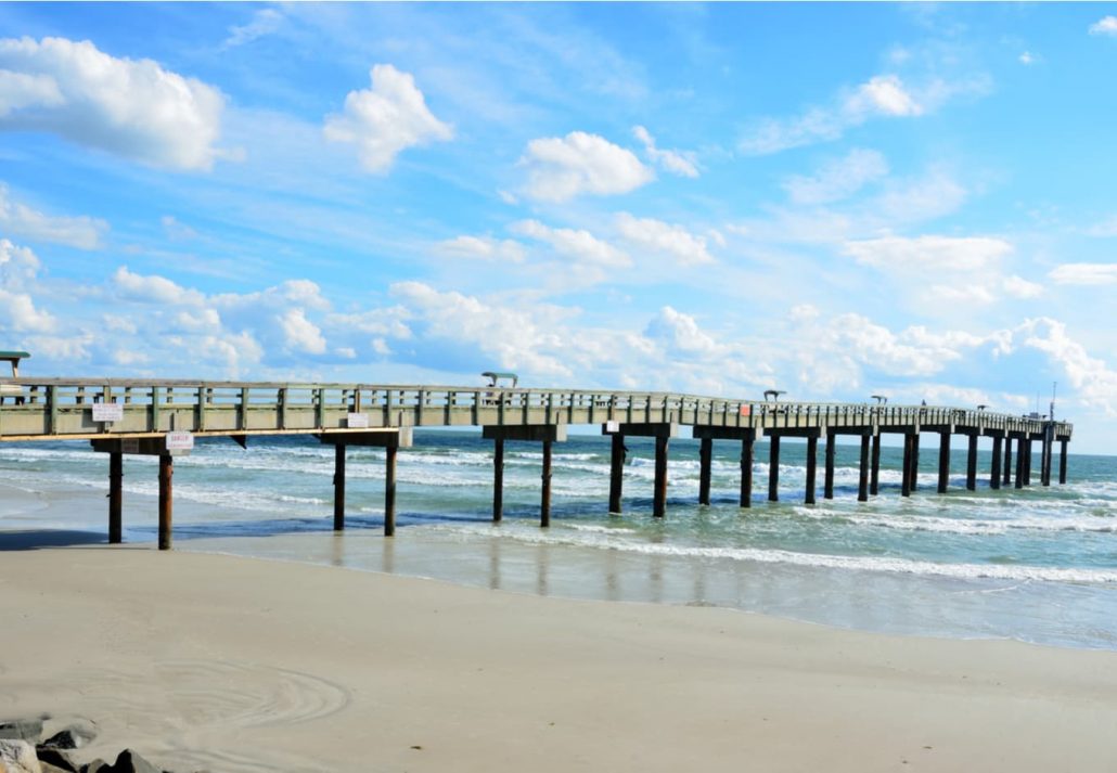 best-beaches-near-orlando-st-augustine-beach | CuddlyNest Travel Blog St. Augustine Pier, Florida.