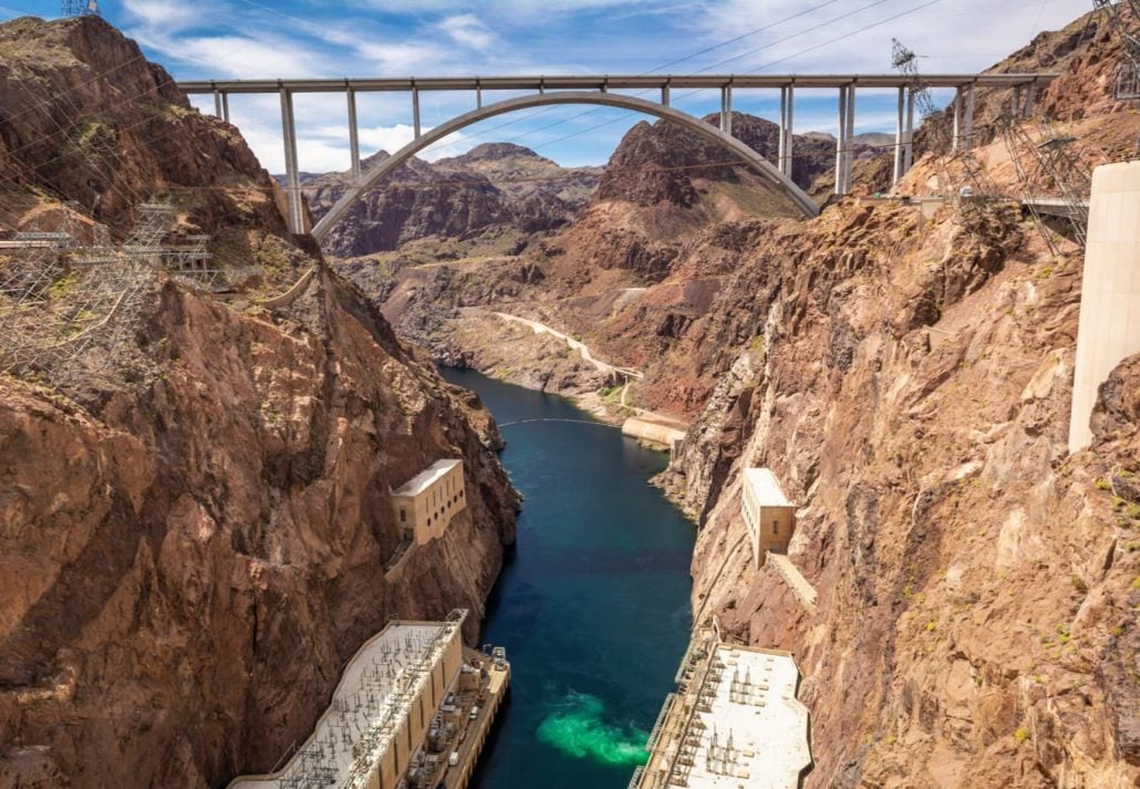 Pat Tillman Memorial Bridge connecting Arizona and Nevada over Colorado River, next to Hoover Dam.