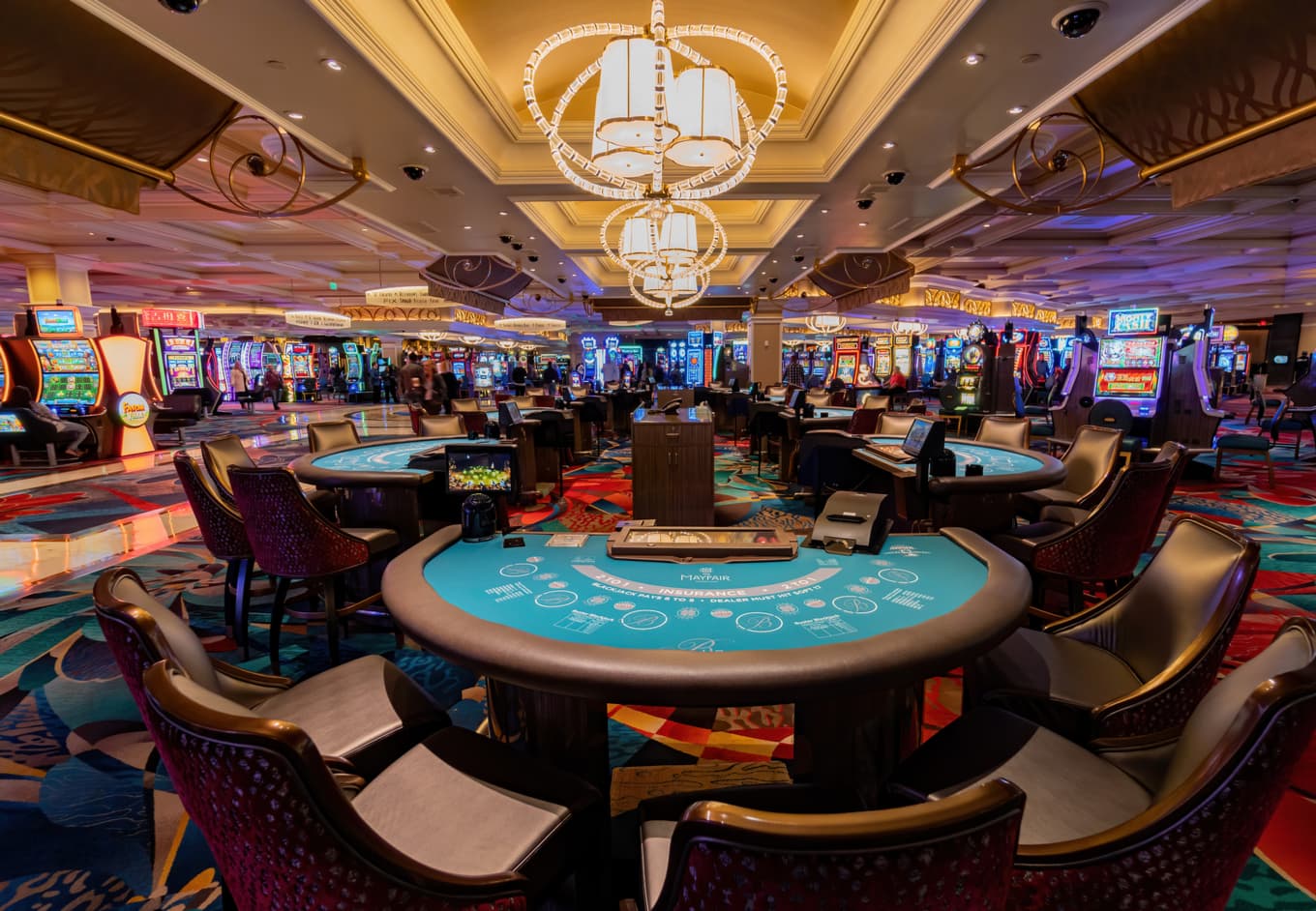 15 Best Casinos in Las Vegas - Try Your Luck in the Gambling Capital of the  World – Go Guides