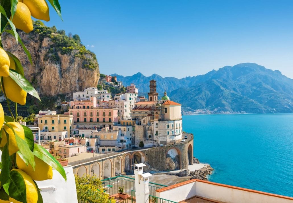 best-day-trips-rome-amalfi-coast | CuddlyNest Travel Blog Amalfi Coast, in Italy.