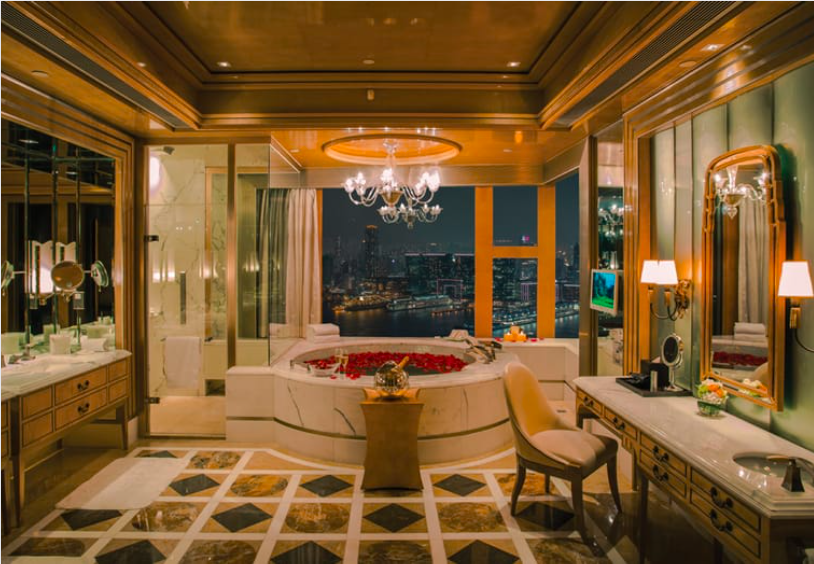 The Best 5 Star Hotels In Hong Kong- Four Seasons Hotel Hong Kong