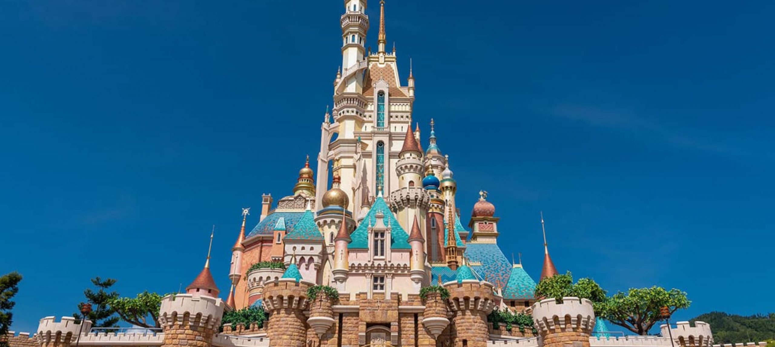 guide to visiting disneyland in hong kong