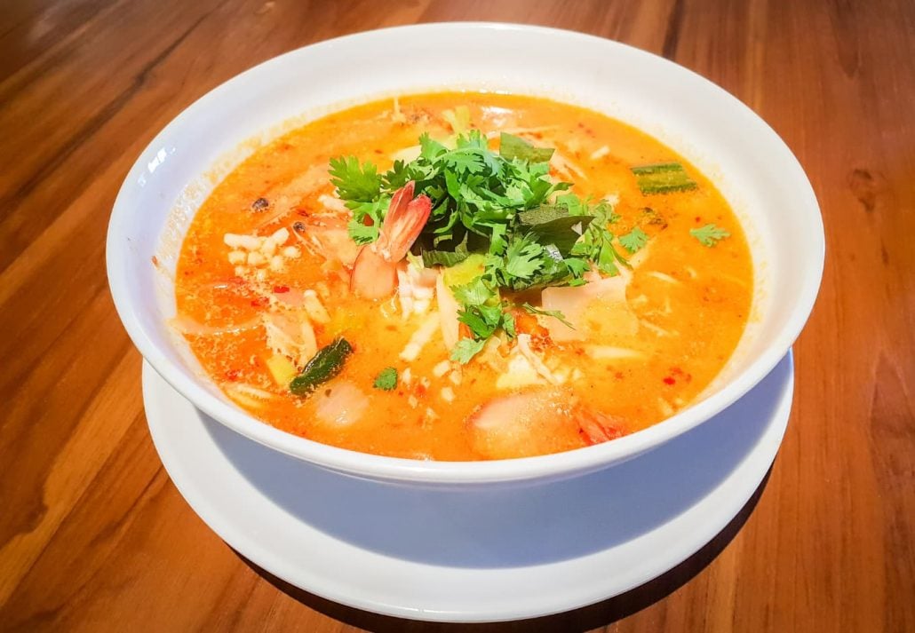 Thai spicy shrimp soup - tom yum goong