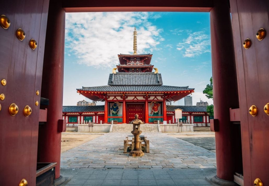 Shitennoji Temple, Osaka, Japan.