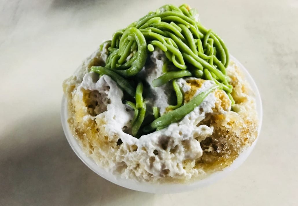 Cendol traditional Singaporean dessert.