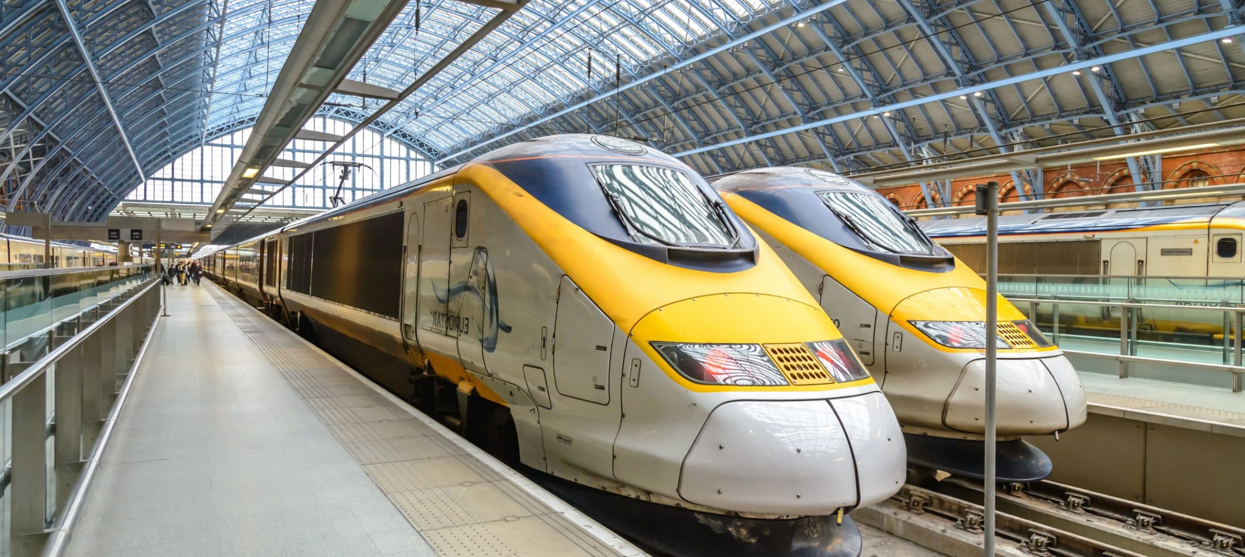 Train From London To Paris: Eurostar train