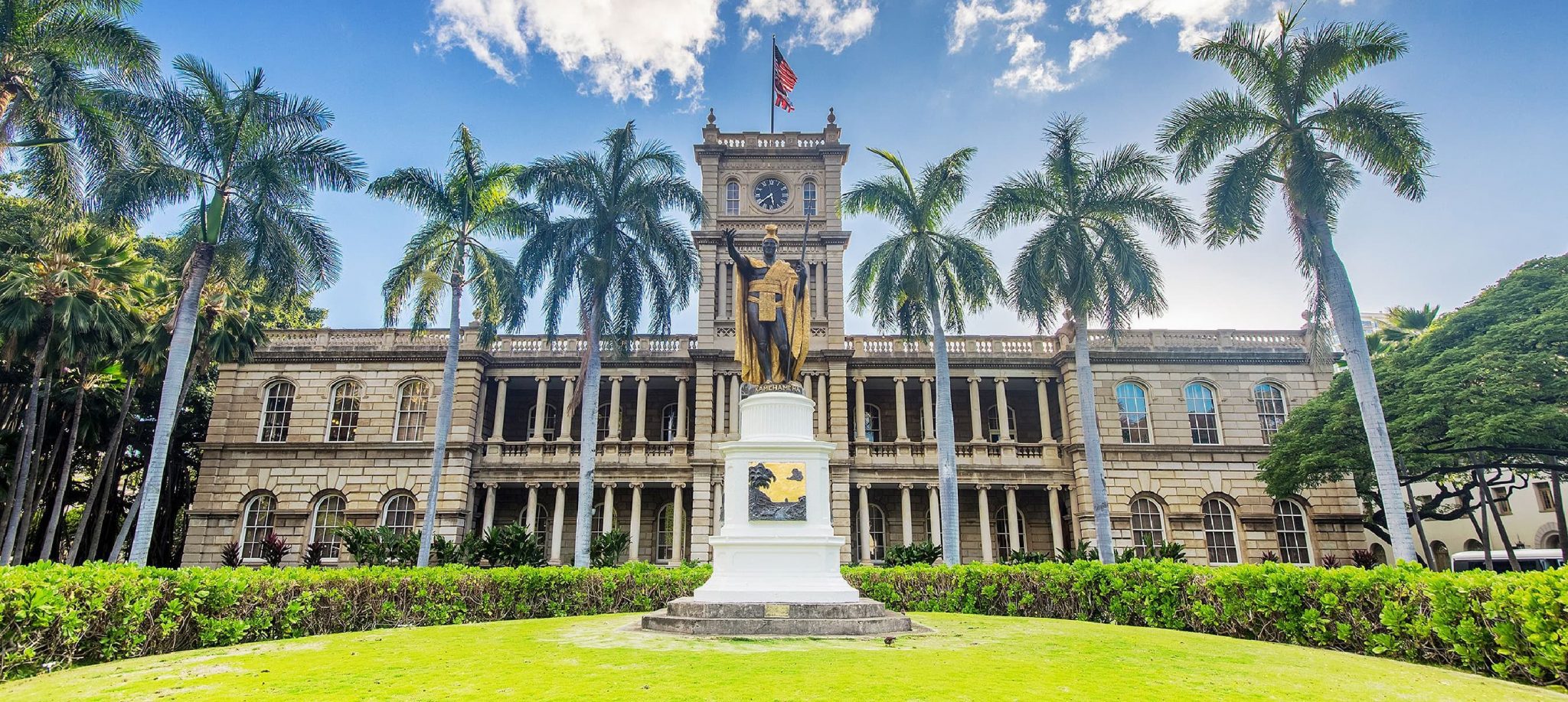 A Guide To Downtown Honolulu, HI CuddlyNest