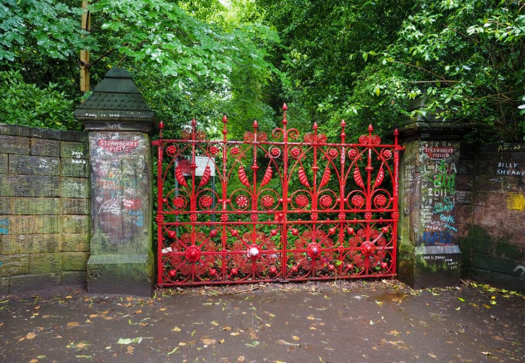 Beatles Tour Liverpool - Strawberry Field red door