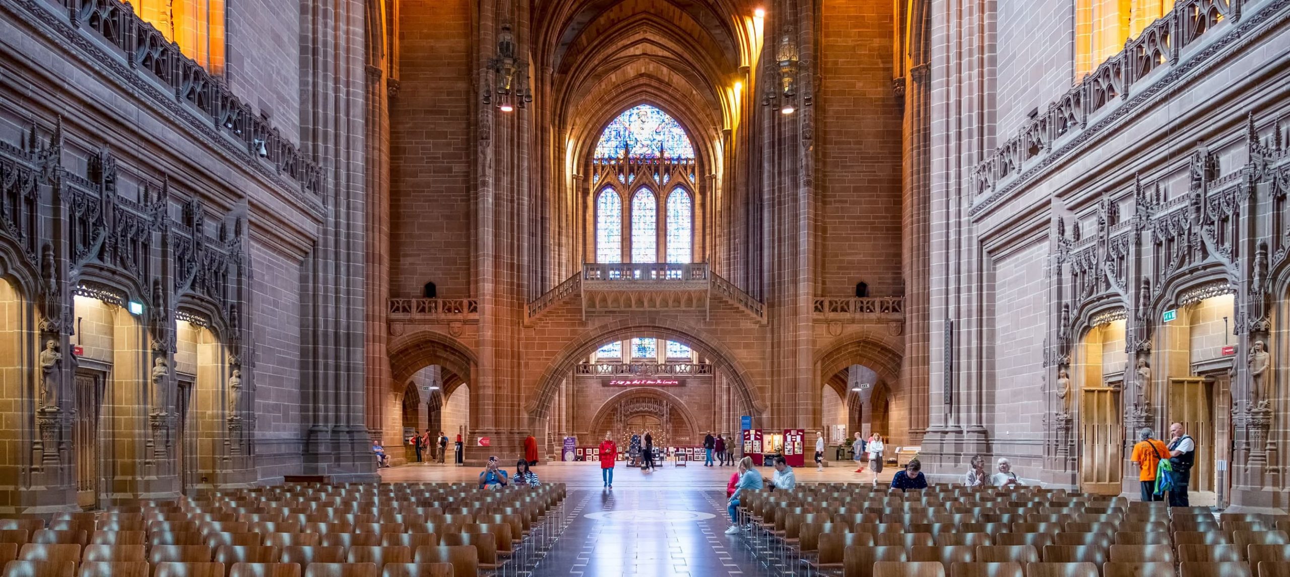 Moments of Reflection: The Complete Guide of Liverpool Cathedral