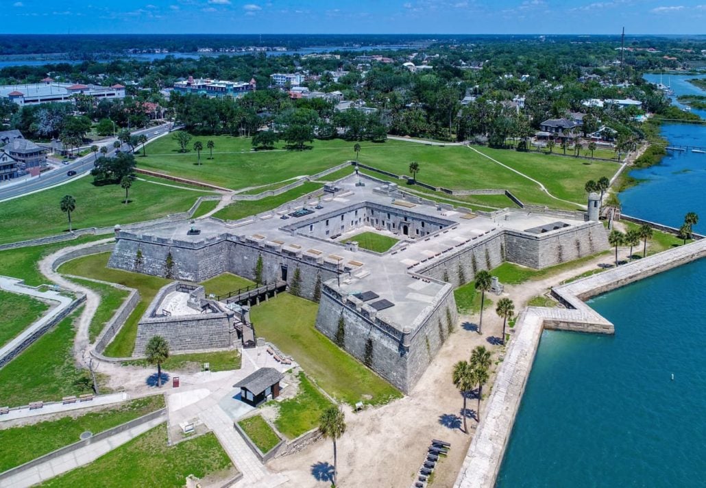 things-to-do-in-st-augustine-castillo-de-san-marcos | CuddlyNest Travel Blog Castillo de San Marcos, St.Augustine, Florida.