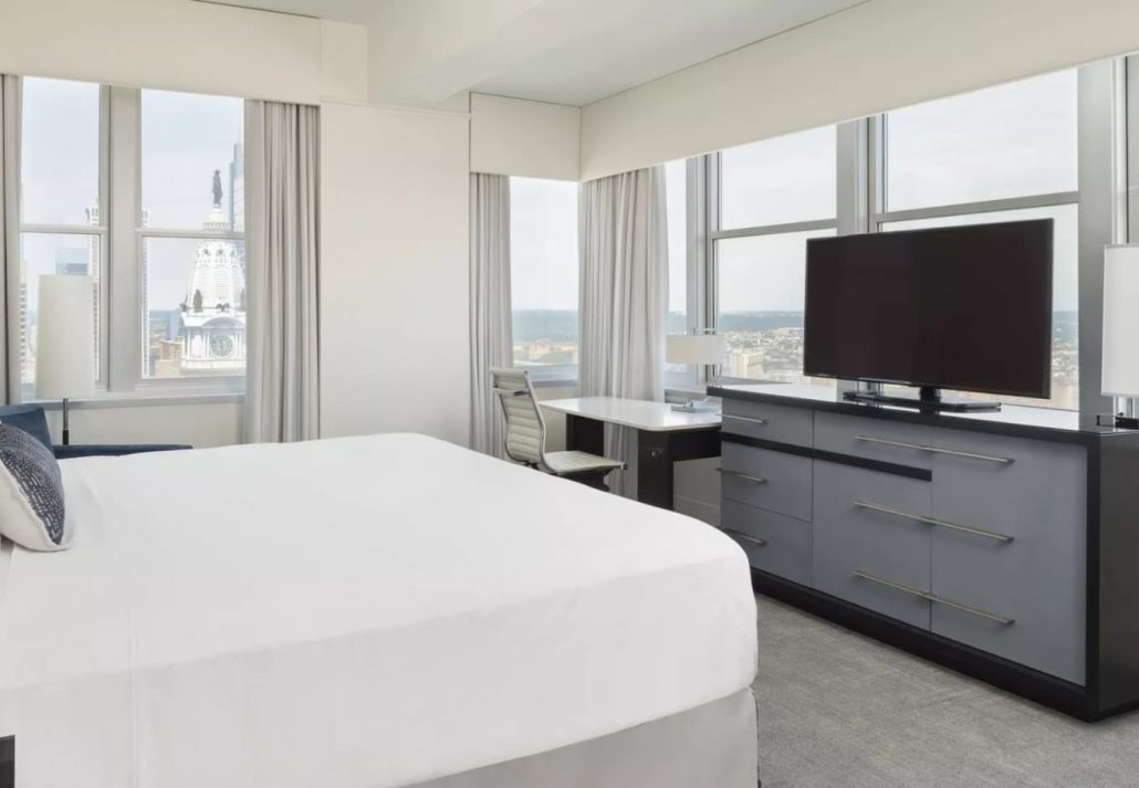 The Best Hotels Near Philadelphia International Airport CuddlyNest