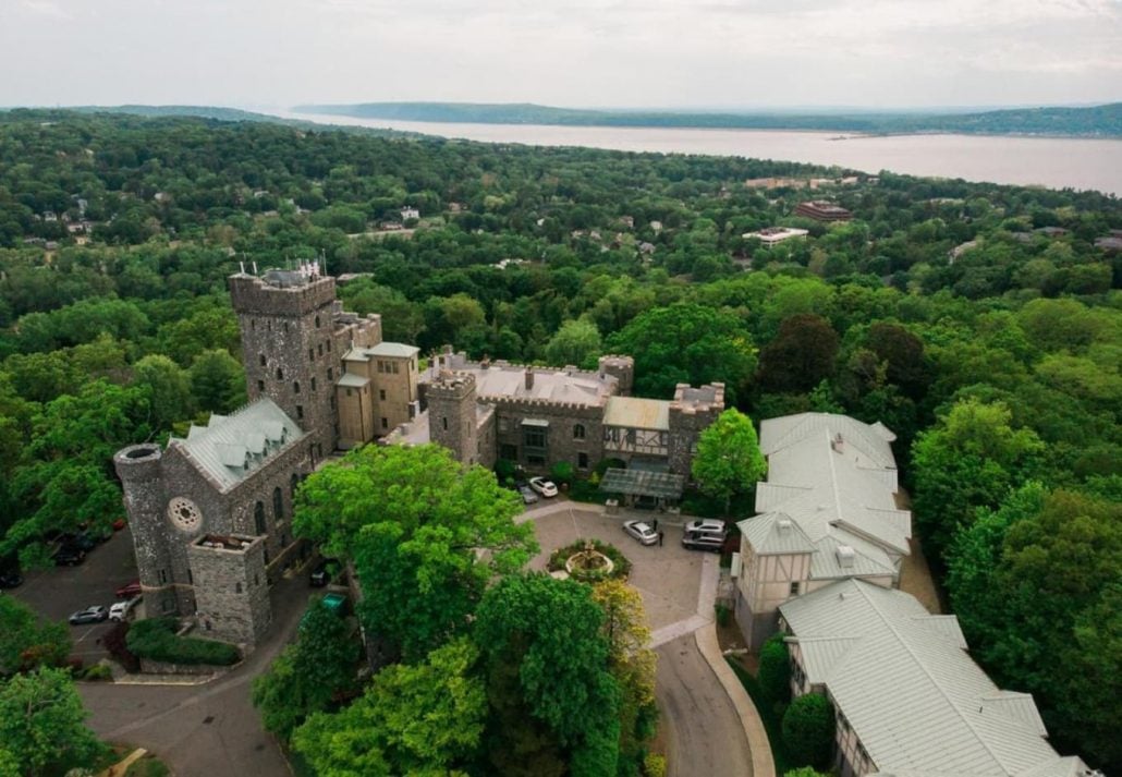 hudson-valley-new-york-castle-hotel-and-spa | CuddlyNest Travel Blog Castle Hotel & Spa