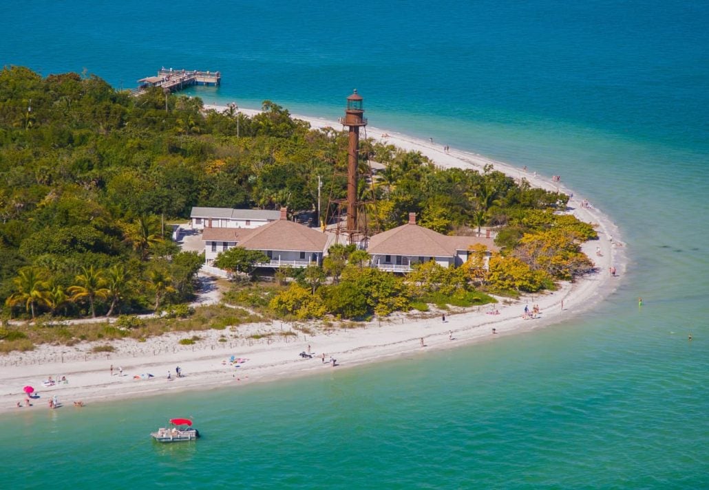 things-to-do-in-sanibel-island-lighthouse-beach-park | CuddlyNest Travel Blog The Sanibel Lighthouse, in the Sanibel Island, Florida.