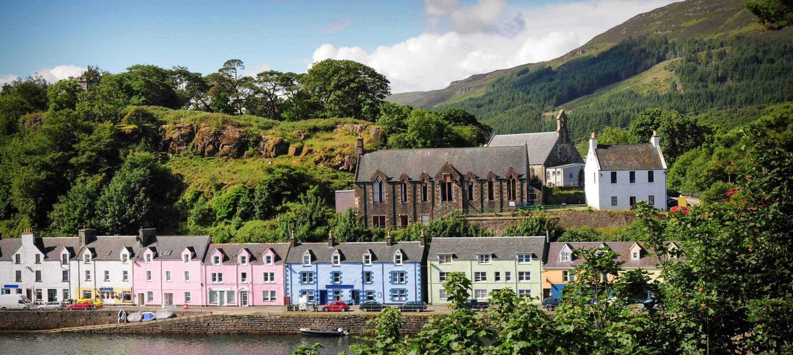 Image of the harbour of Portree in the Isle of Skie in Scotland.