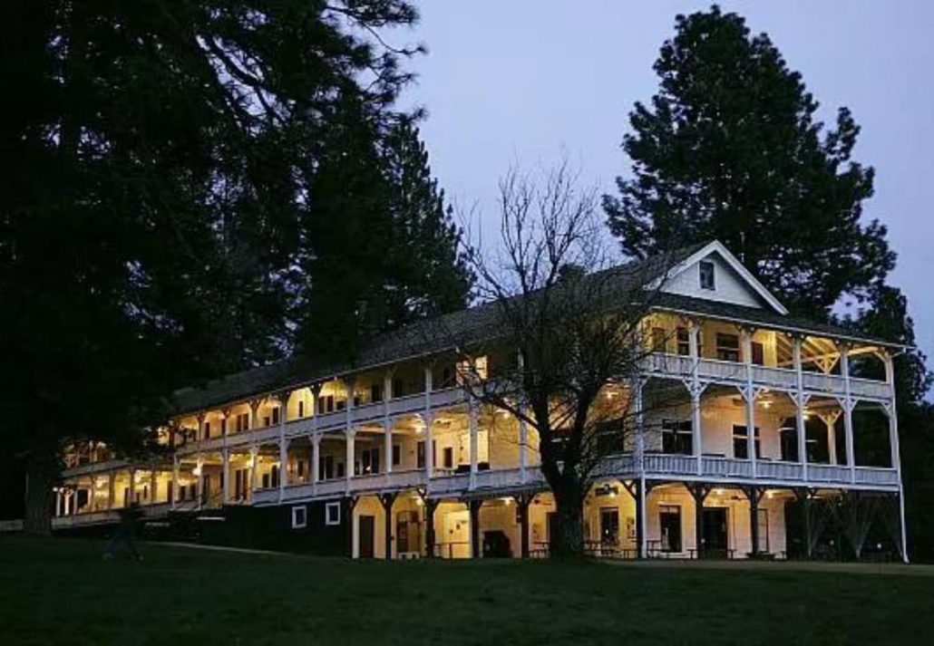 wawona hotel