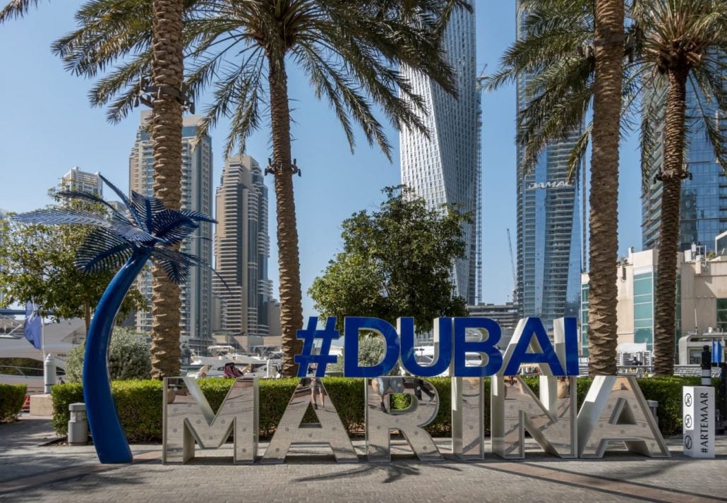 Dubai Marina sign