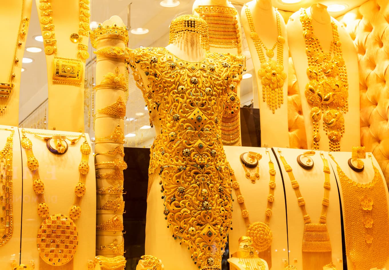 Dubai gold souk hi-res stock photography and images - Alamy