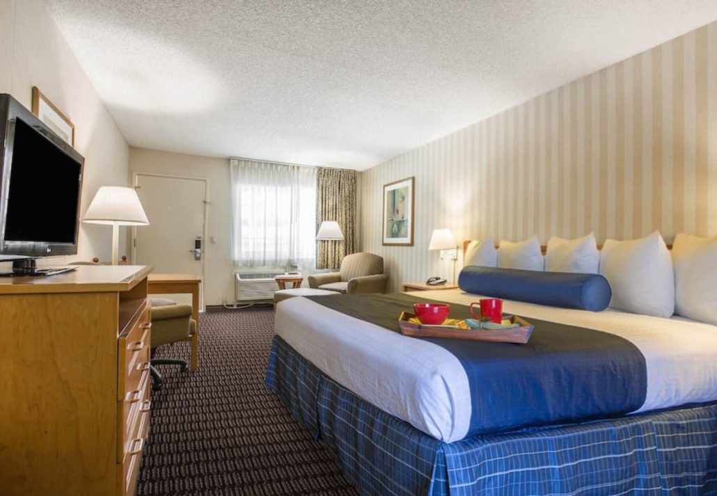 Travelodge by Wyndham Palm Springs