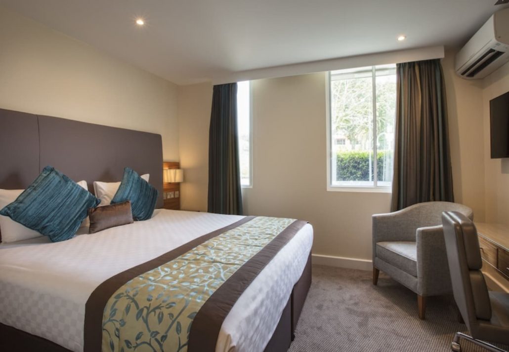 Hotels Near Heathrow Airport - Thistle London Heathrow Terminal 5 Hotel