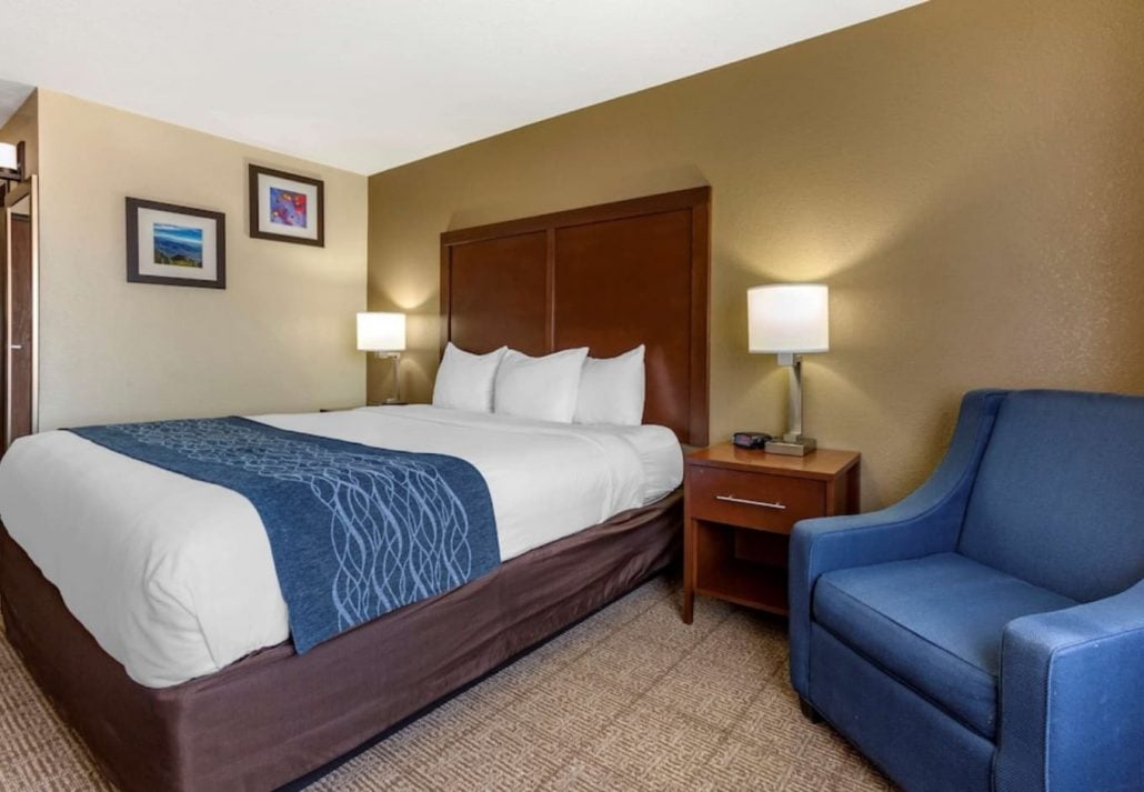 best-hotels-in-albuquerque-new-mexico-comfort-inn-suites-alameda-at-albuquerque-balloon-fiesta-park | CuddlyNest Travel Blog Comfort Inn & Suites Alameda at Albuquerque Balloon Fiesta Park