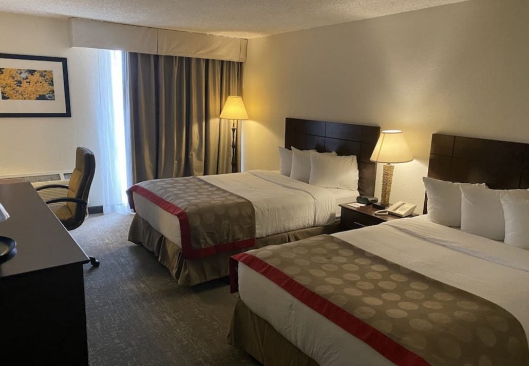 best-hotels-in-albuquerque-new-mexico-ramada-plaza-by-wyndham-albuquergue-midtown | CuddlyNest Travel Blog Ramada Plaza by Wyndham Albuquerque Midtown