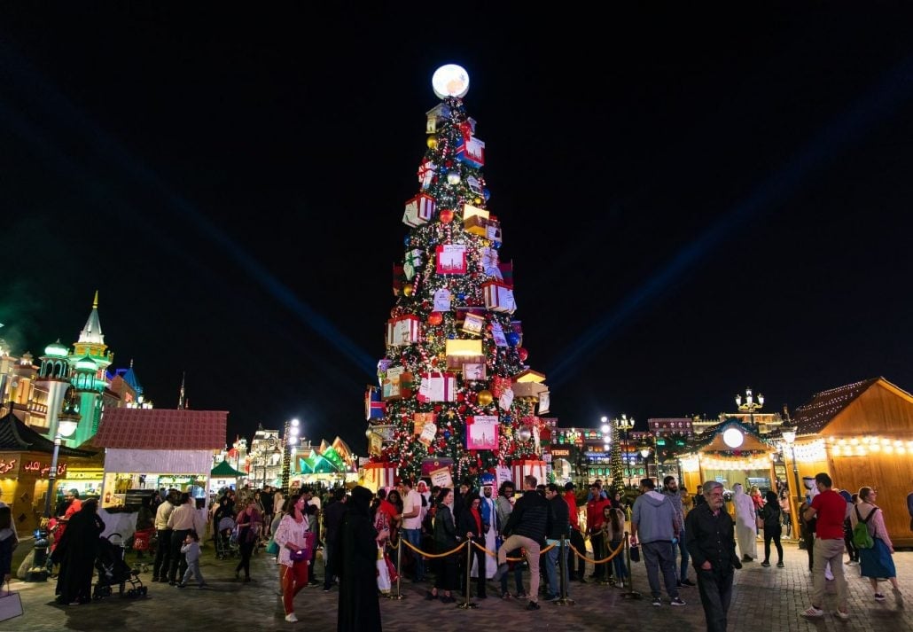 christmas_in_dubai_celebrate_christmas_at_the_global_village | CuddlyNest Travel Blog Celebrate Christmas at the Global Village