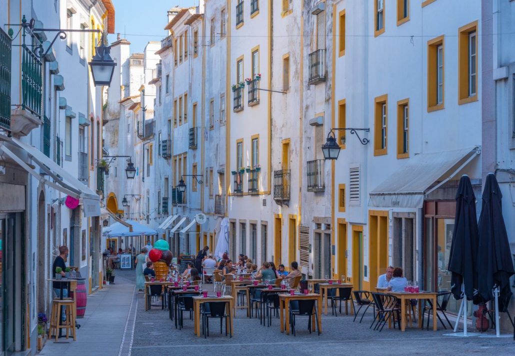 day_trips_from_lisbon_évora | CuddlyNest Travel Blog Évora