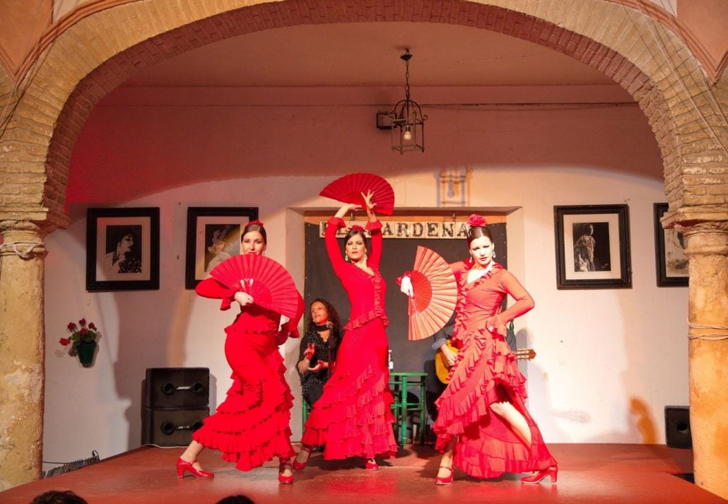 new_years_eve_in_barcelona_flamenco_show | CuddlyNest Travel Blog Flamenco show in Barcelona