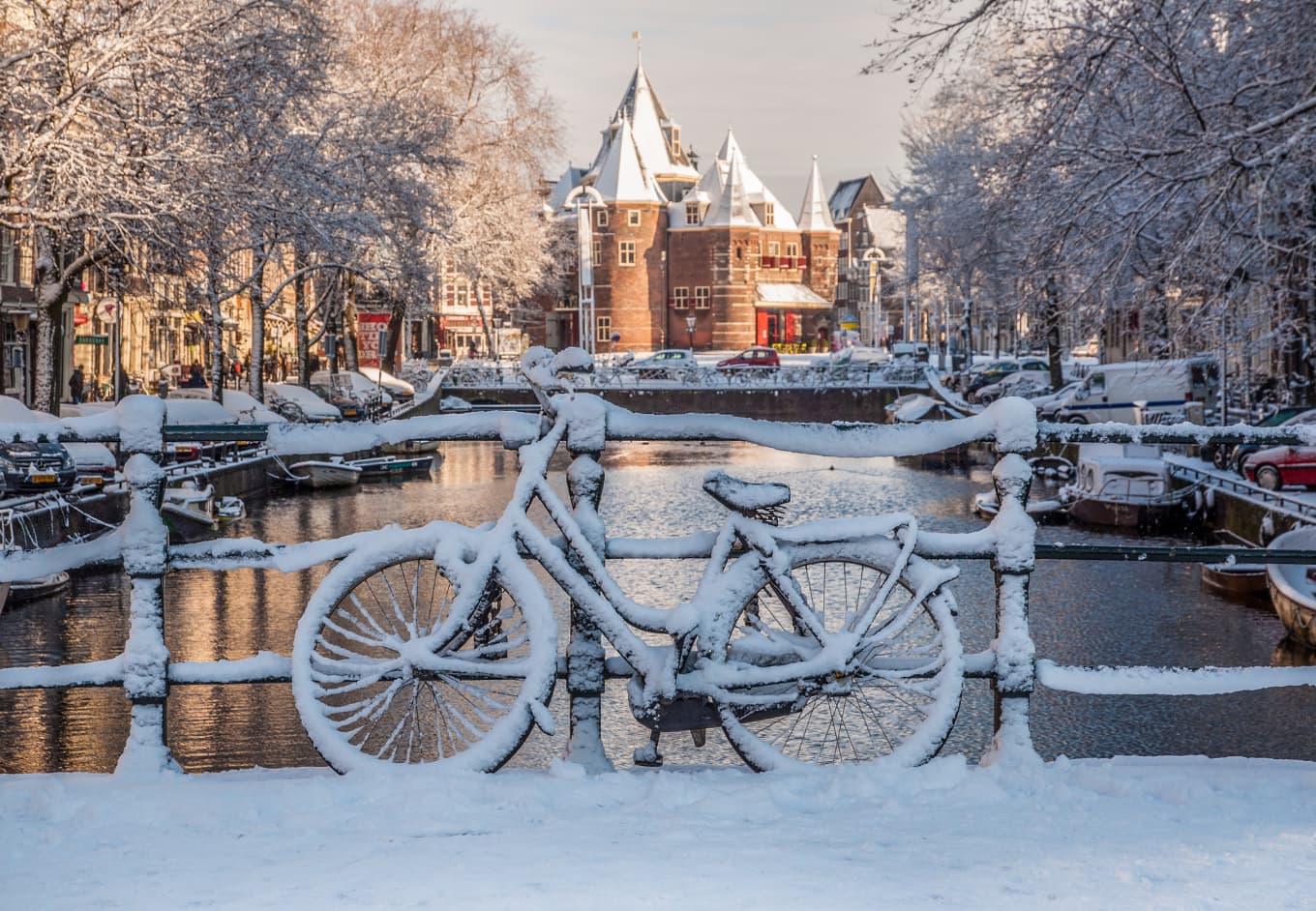 Amsterdam christmas market guide 2025: dates, weather & local tips 9 Image