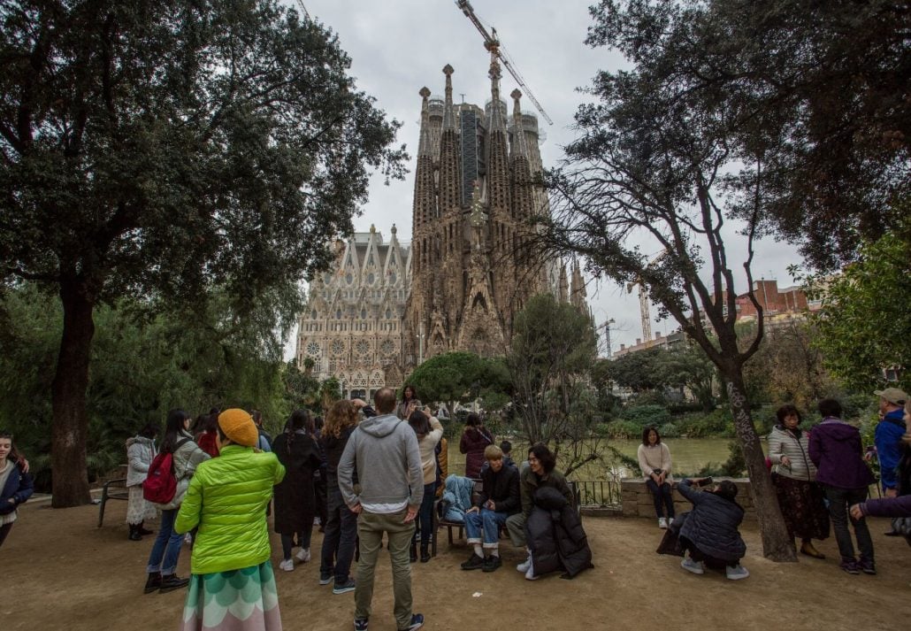 Visit La Sagrada Familia