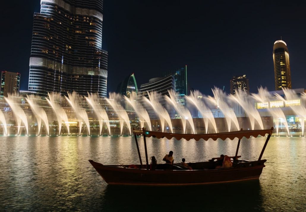 Dubai Fountain Lake Ride