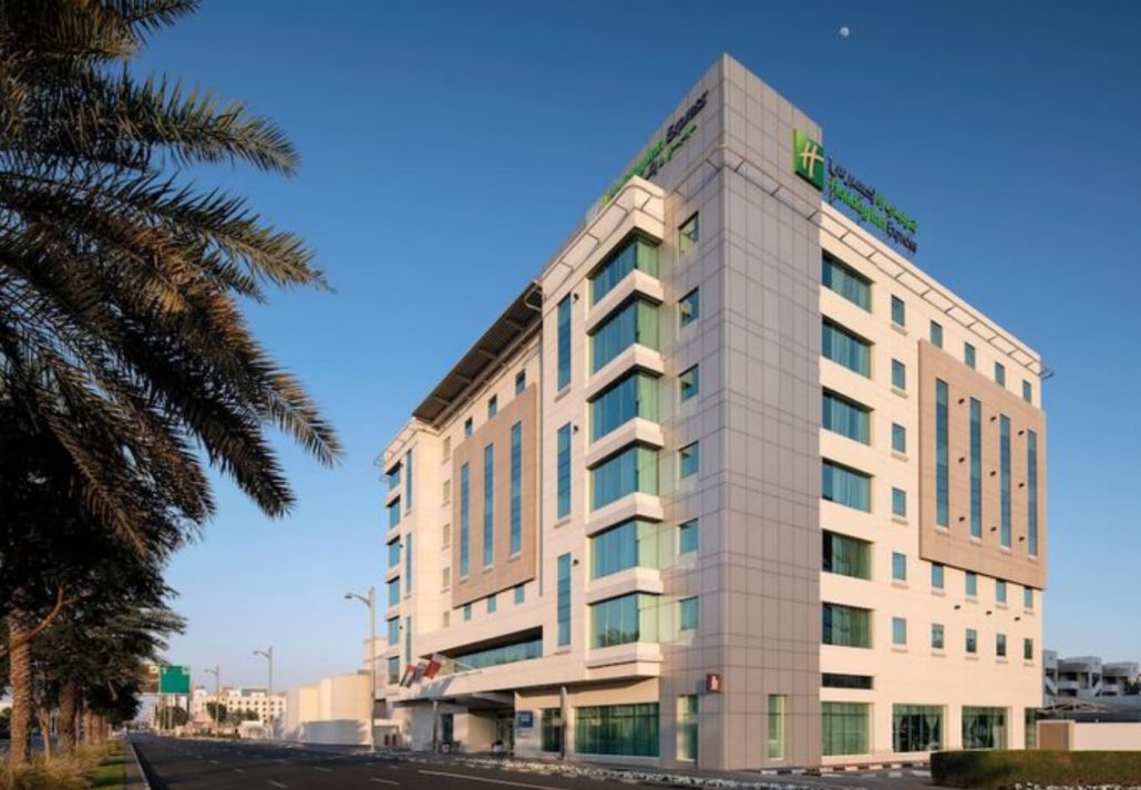 Hotels Near Kite Beach - Holiday Inn Express