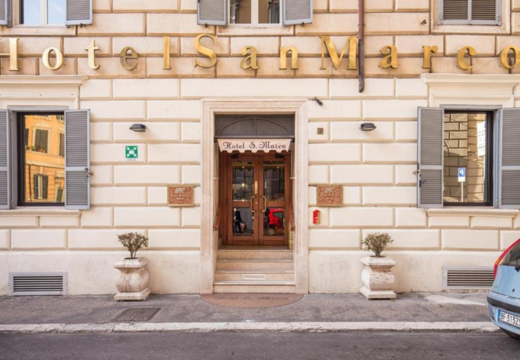 palazzo_venezia_hotel_san_marco | CuddlyNest Travel Blog Hotel San Marco