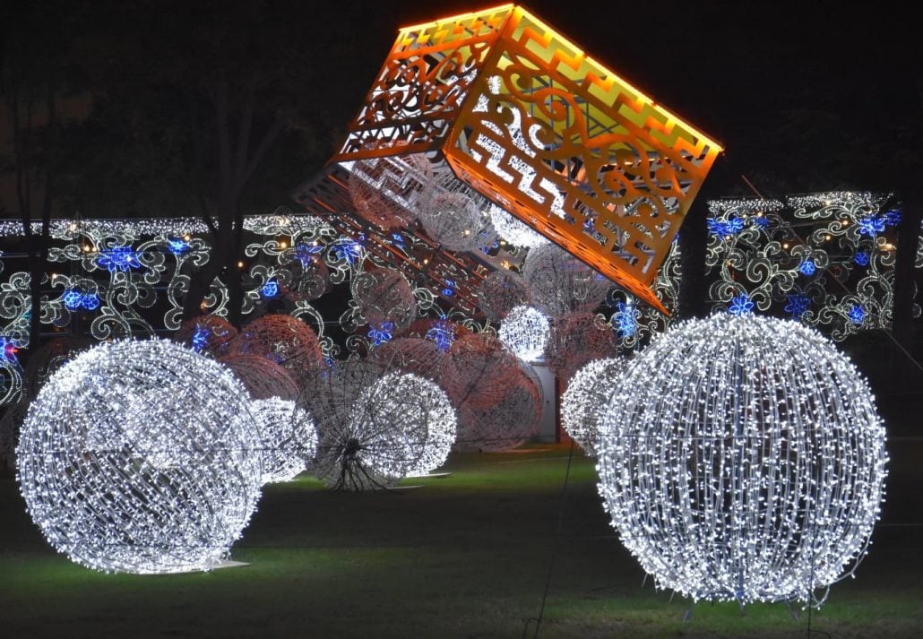 Dubai Garden Glow
