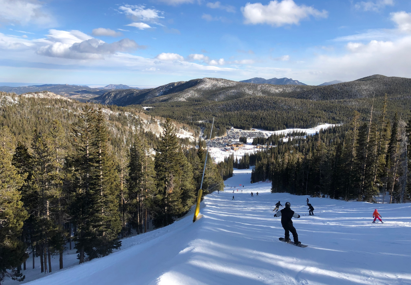 The Best Affordable Ski Resorts in Colorado | CuddlyNest