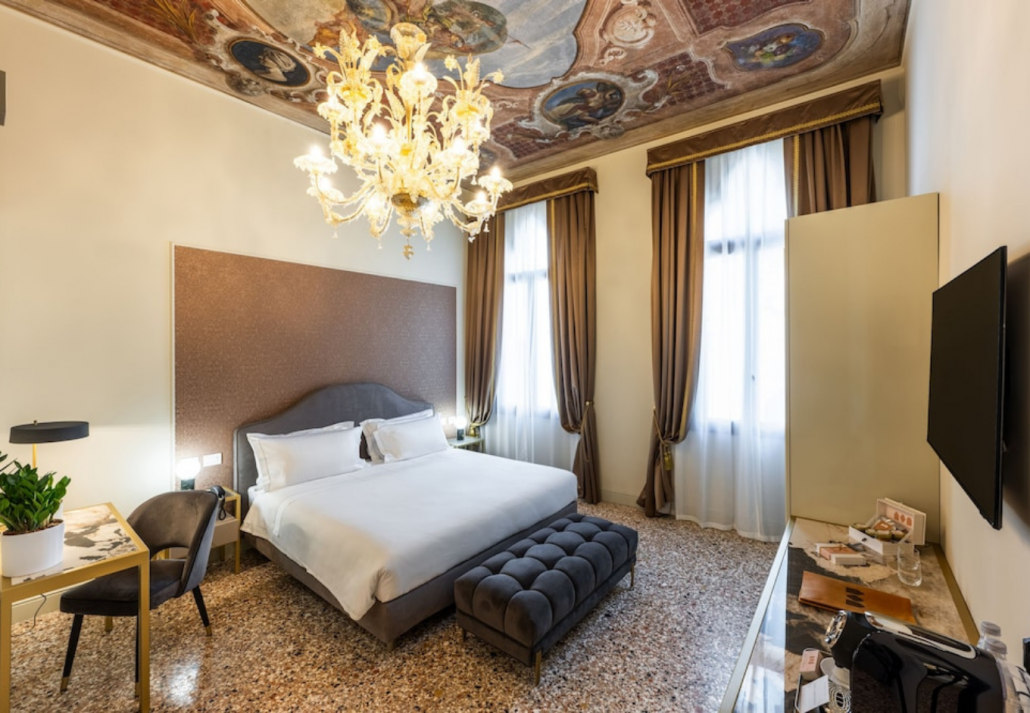 Room at Hotel Palazzina Sardi