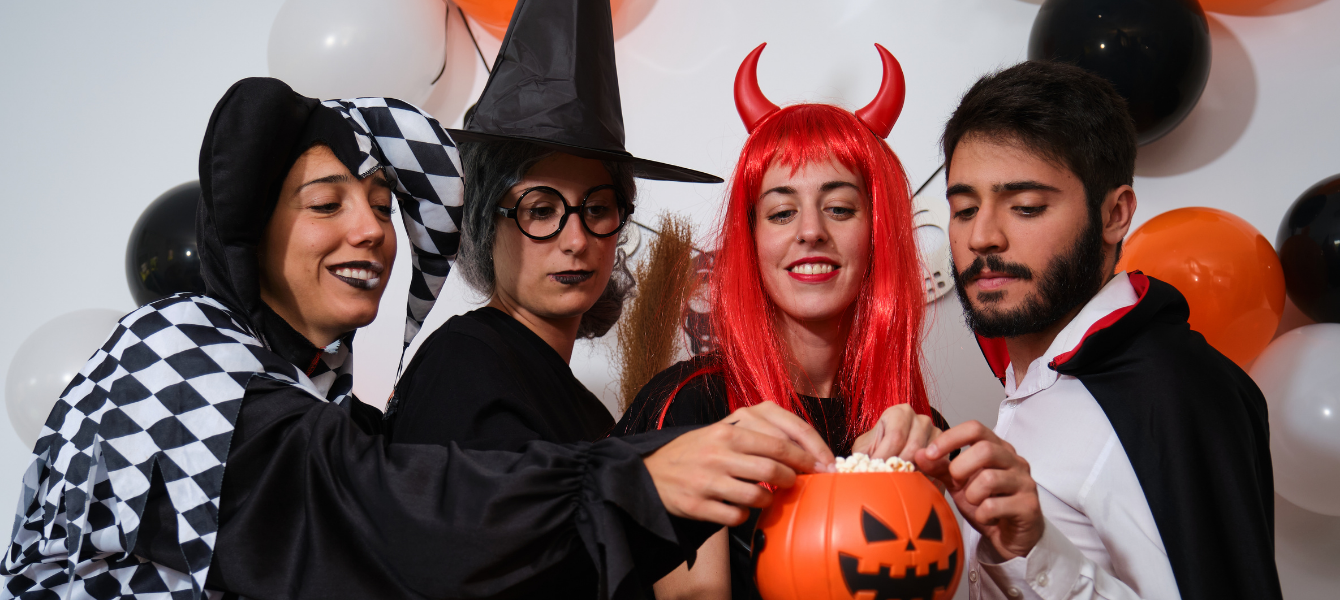 10 Best Places to Go for Halloween in the US: Epic Parties & Spooky Events