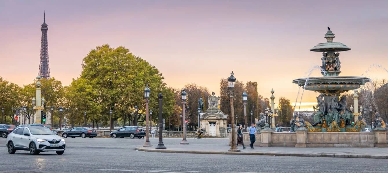 Discover the Majestic Place de la Concorde in Paris