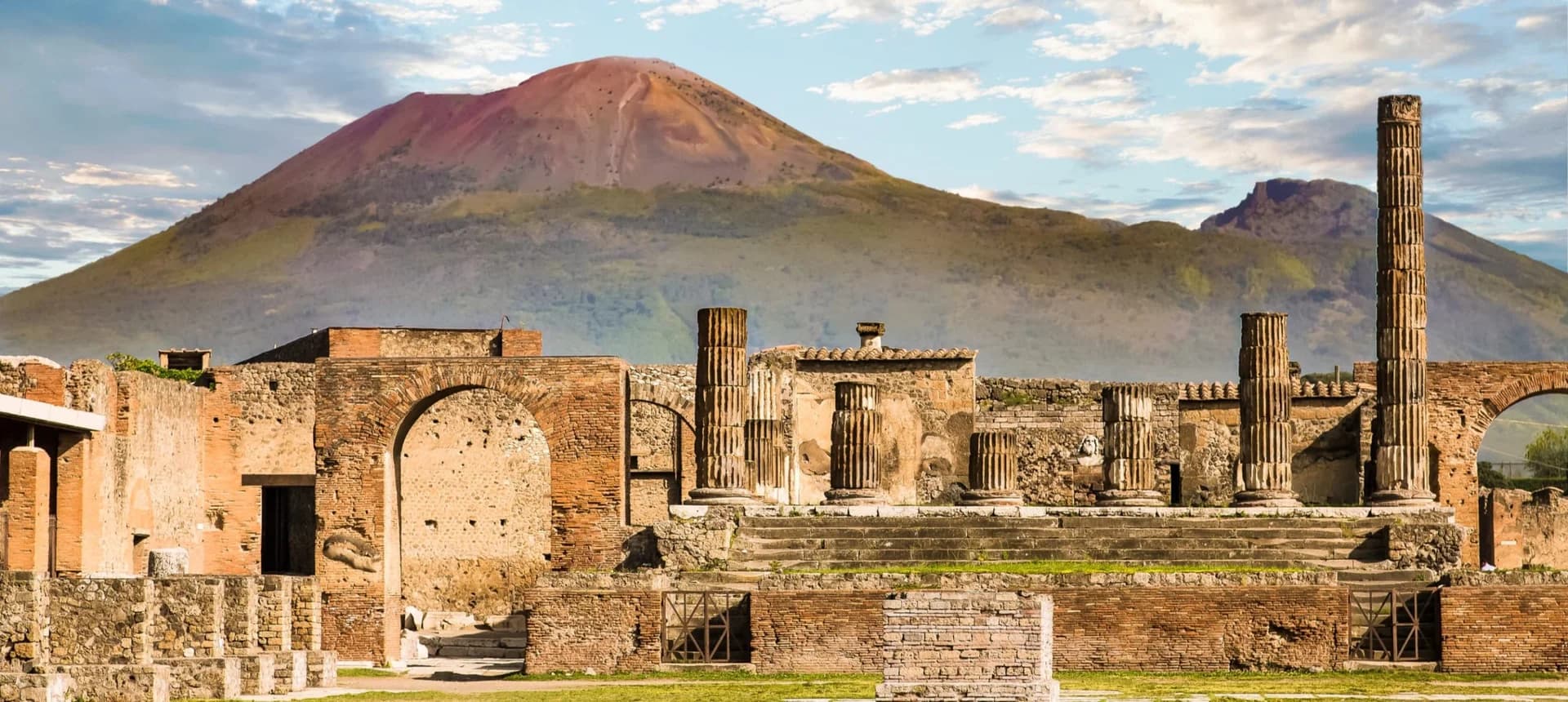 How to get From Naples to Pompeii: The 3 Best Ways