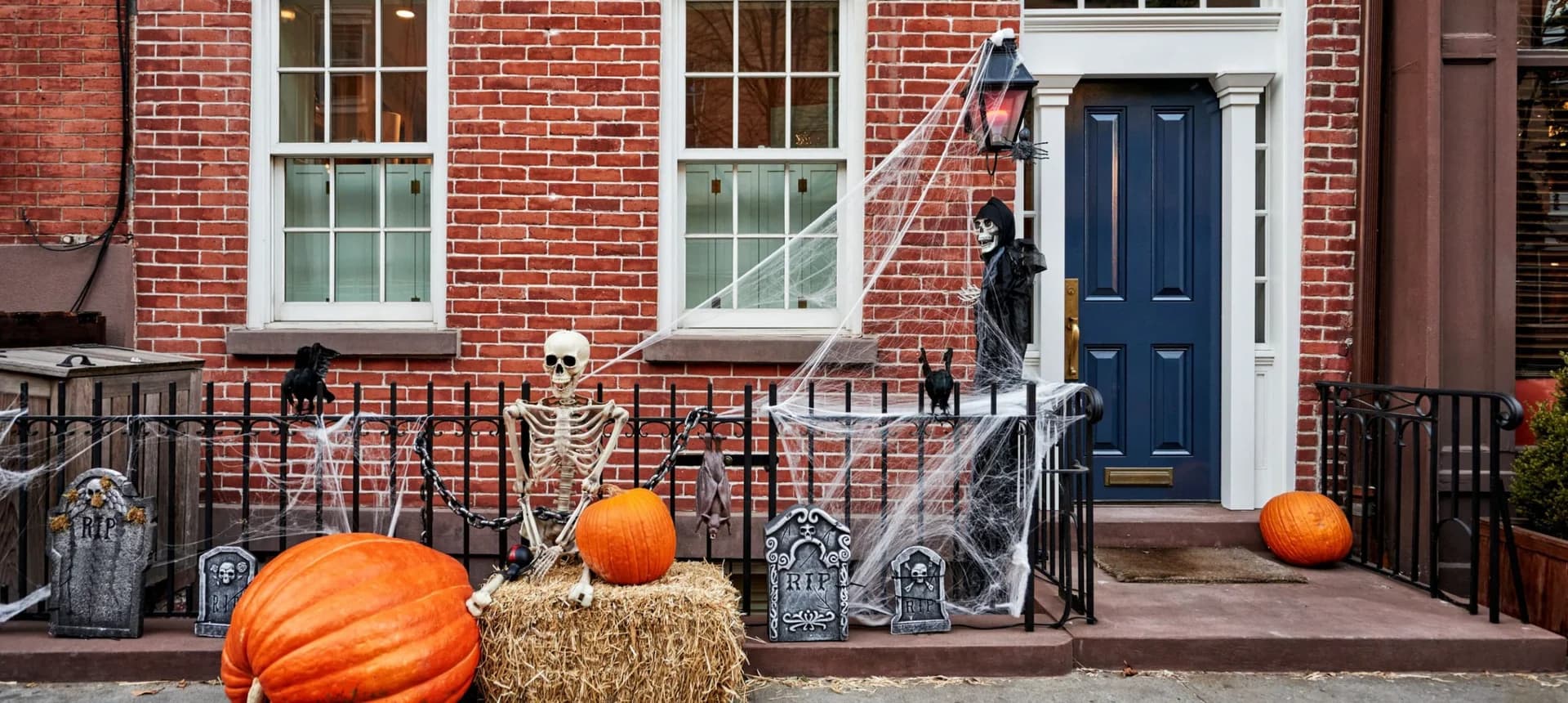 The 7 Best Halloween Cities To Visit In The US