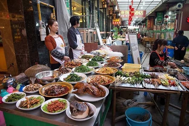 Your Guide To Cheap Food Around the World!