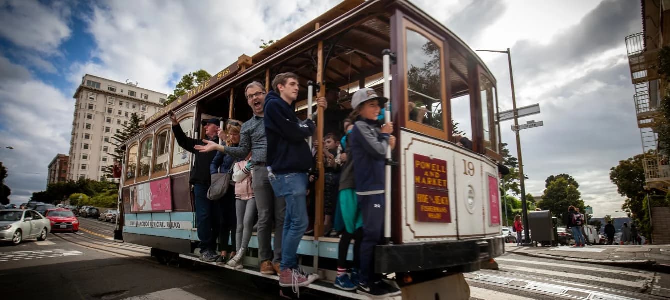 How To Travel Like A Local When You’re A Tourist